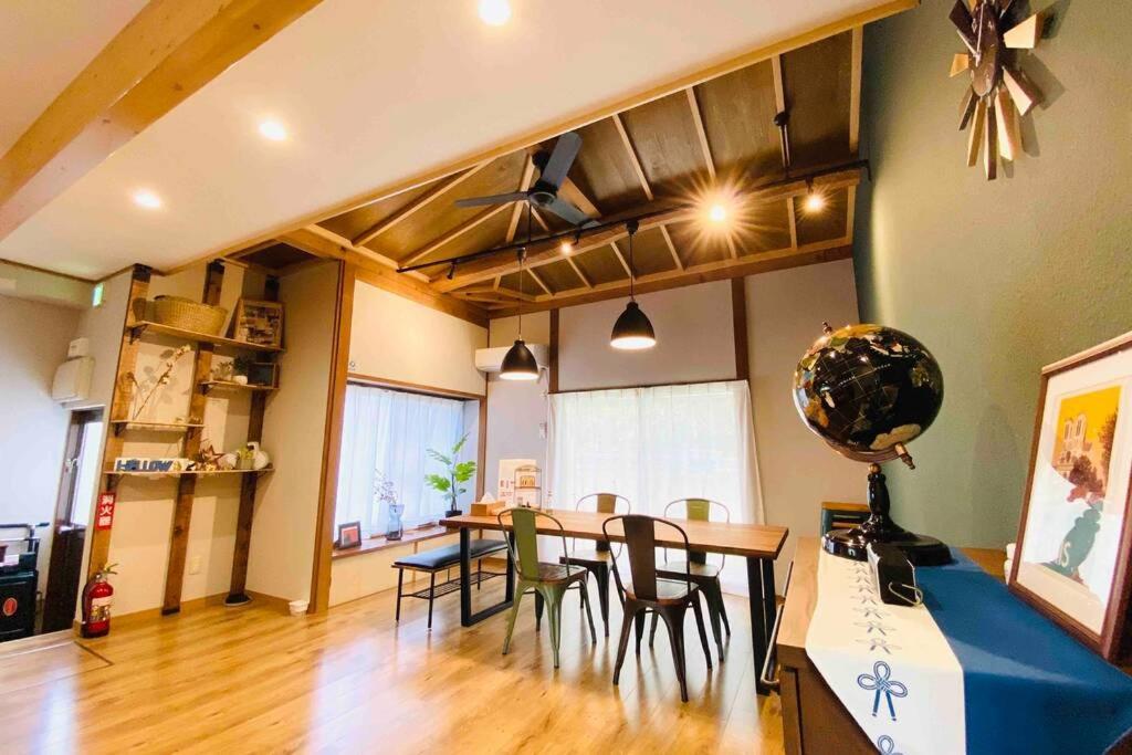 Villa 48坪！道後温泉付近駐車場有り清潔さと設備の充実さが高評価 大切な家族仲間と広々とくつろげます Matsuyama  Exterior foto